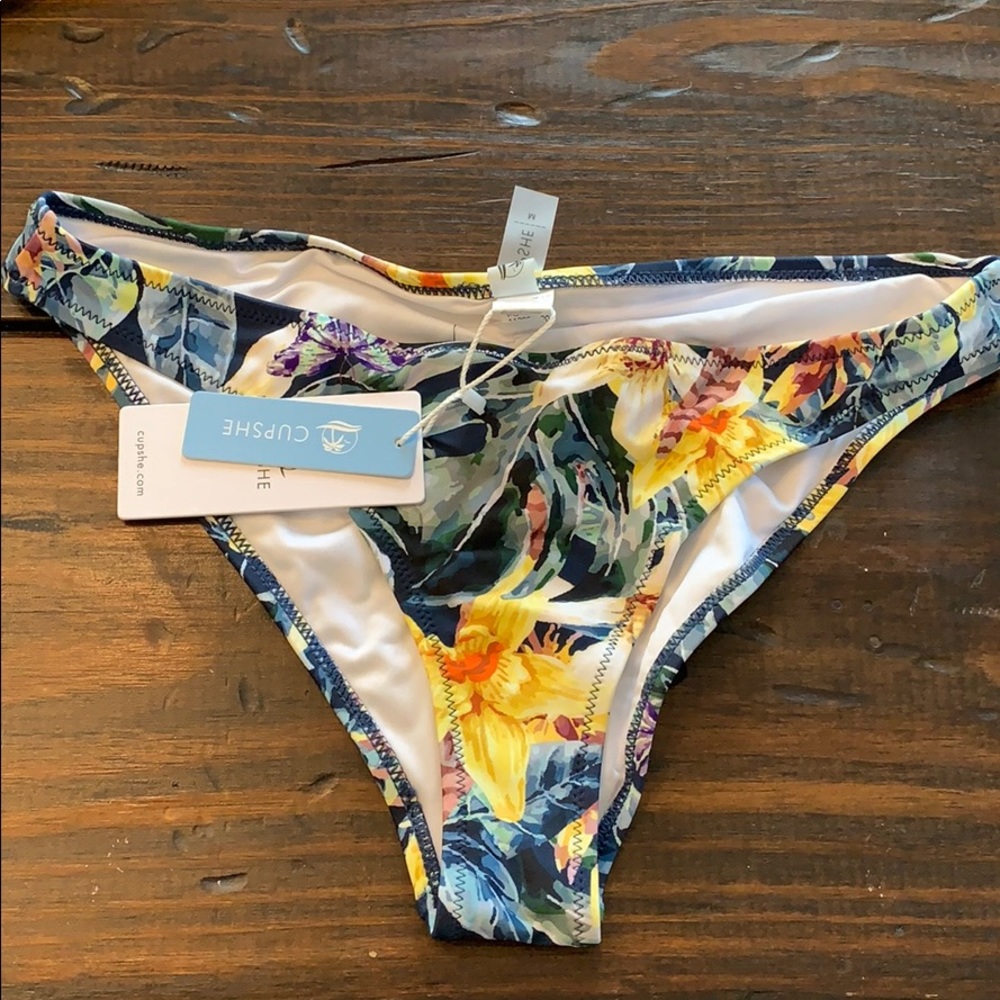 Cupshe floral swim suit bottoms